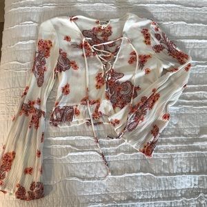 PACSUN Flower crop top, Bell bottom sleeves